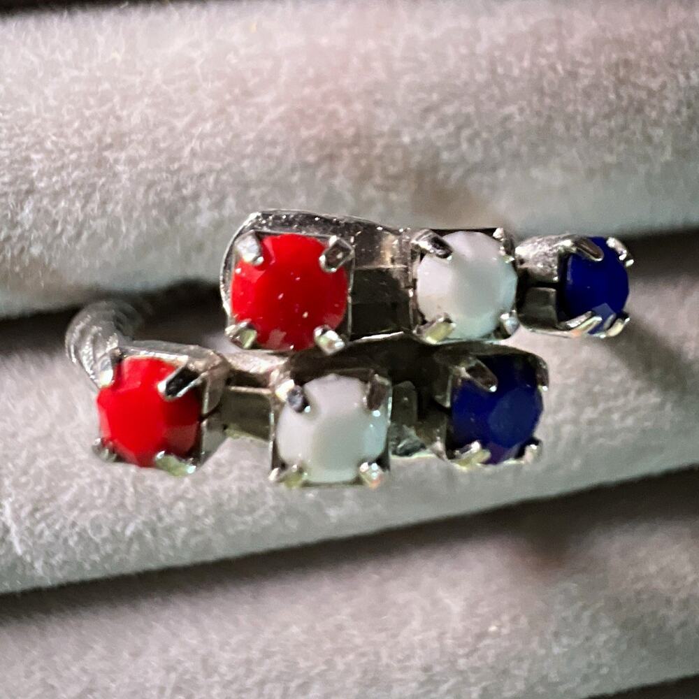 Silver Tone Signed Engraved Band Ring w/ 5 Prong Set RWB Round Stones